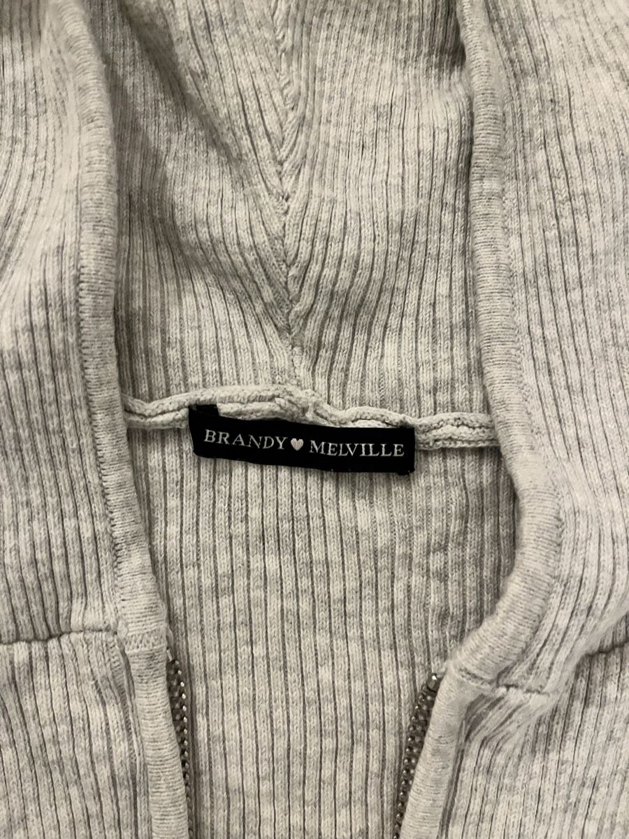 Maglioni & Felpe: Brandy Melville Zip Hoodie, hellgrau, Grösse S – Usato da Altendorf venduto da pas_5chw 1