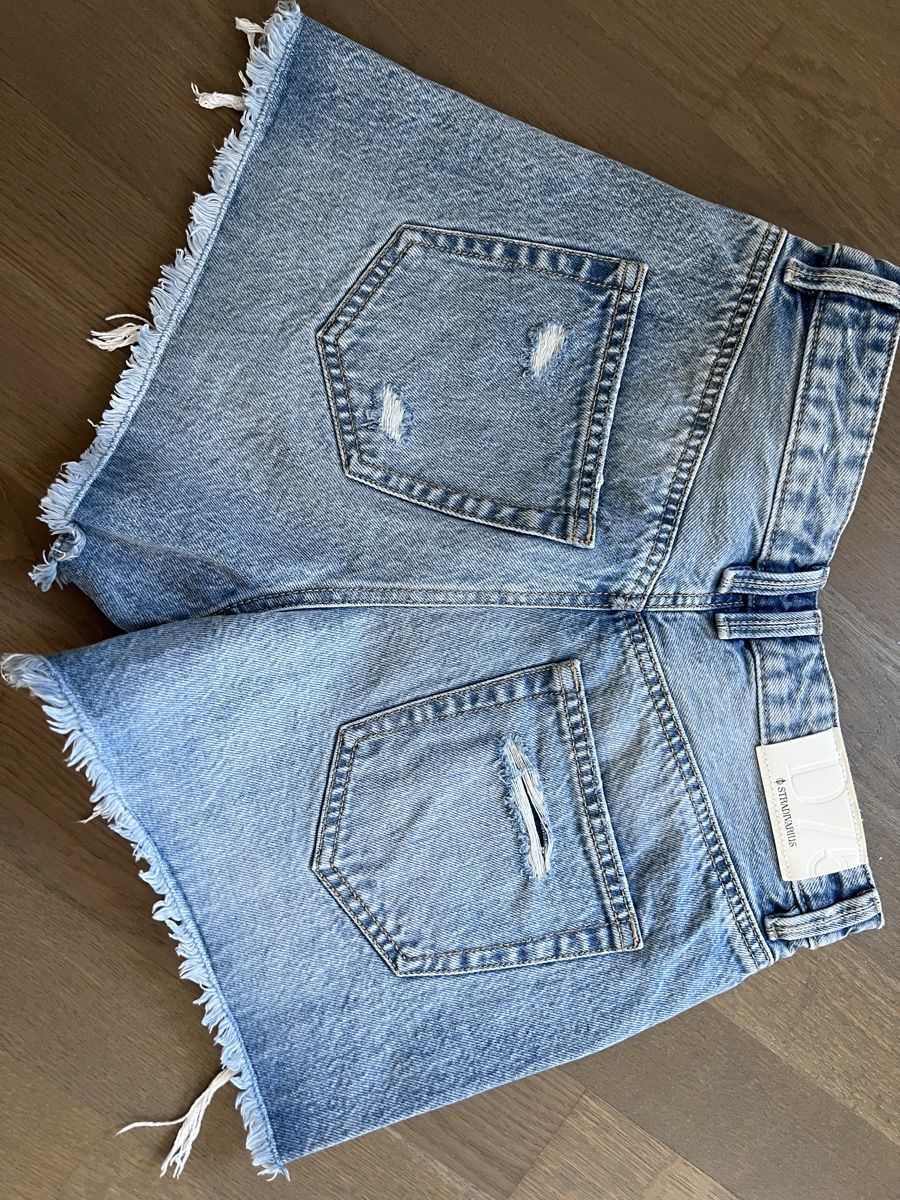 Stradivarius Jeans: Coole Jeans Short von Stradivarius – Usato da Kriens venduto da Krienserin_T 2