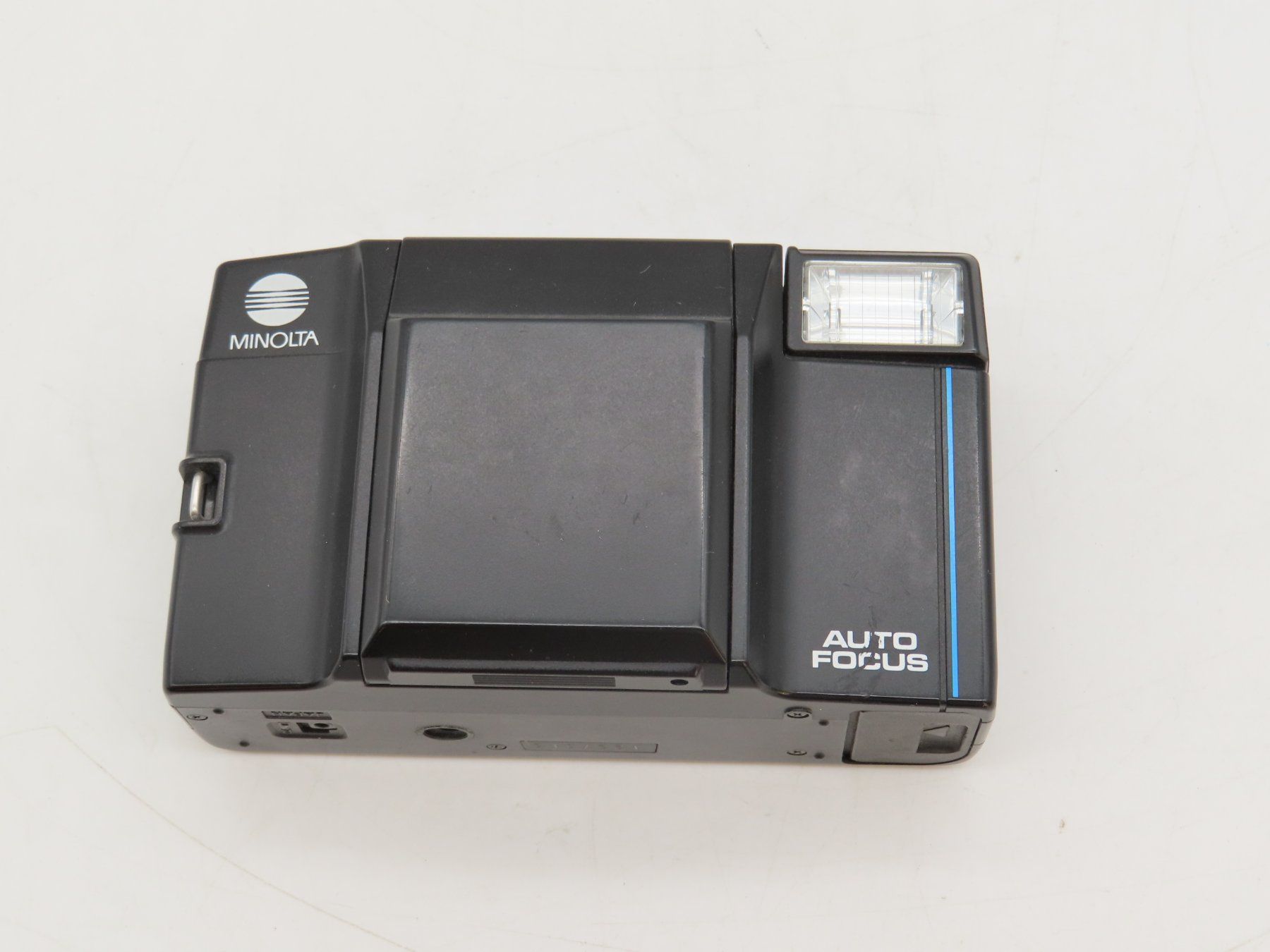 Minolta Fotocamera: Minolta Filmkamera mit Autofokus – Usato da Reinach BL venduto da WBZ-Flohmarkt 2