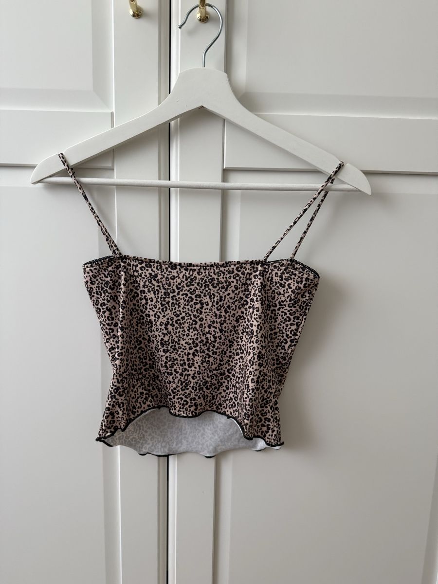 Bershka Top: Bershka Top Leo Print Grösse S – Nuovo (secondo la descrizione) da Giswil venduto da Ody2 1