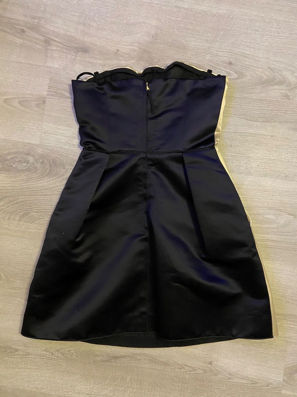 Dolce & Gabbana Vestiti: Robe Dolce & Gabbana taille 40 en soie – Usato da Montreux venduto da Perledor 4