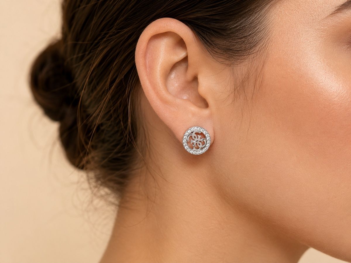 Guess Orecchini pendenti & Orecchini a lobo: BOUCLES D’OREILLES GUESS ARGENTÉES – Nuovo (secondo la descrizione) da Lausanne venduto da KeNaChic 1