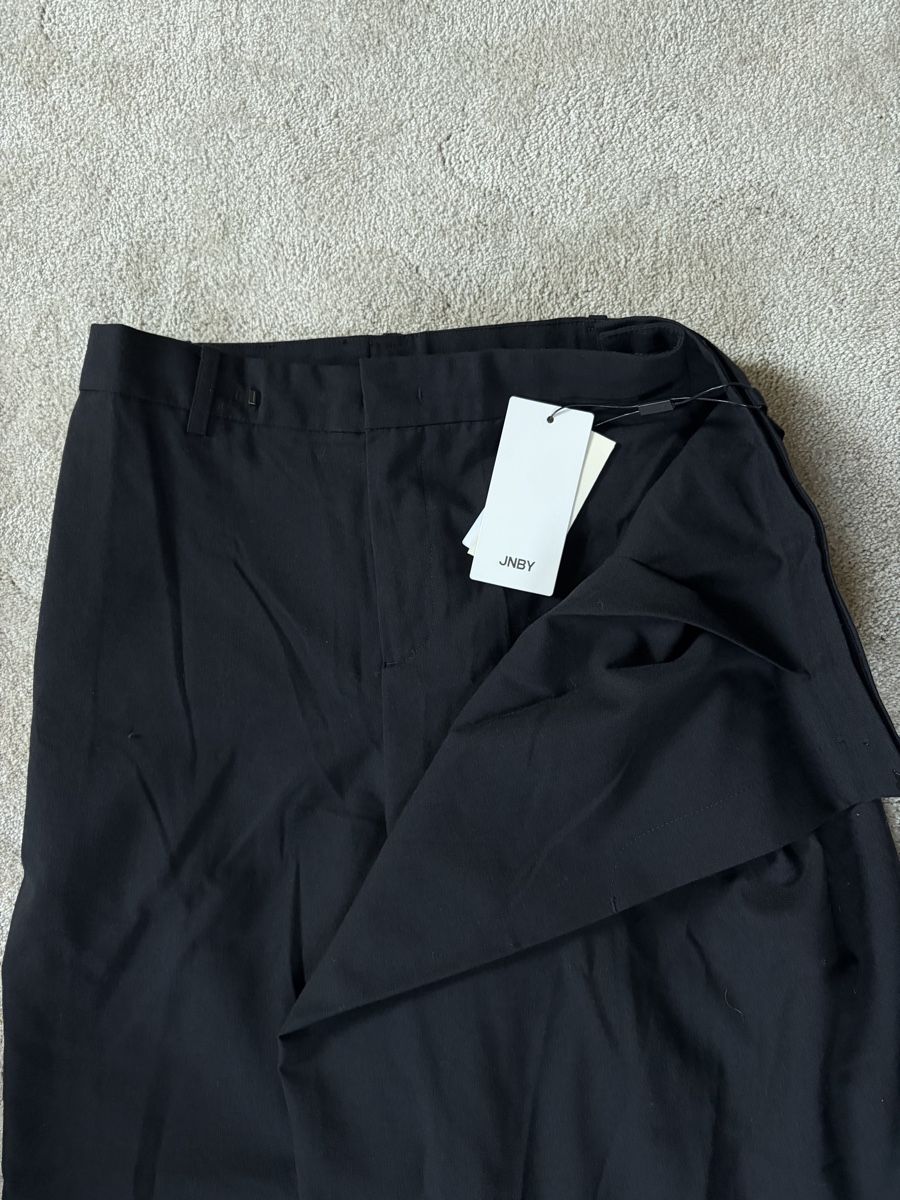 Hosen: Art Basel 2026 pants – Neu und originalverpackt aus Erlenbach ZH von ginagina999 1