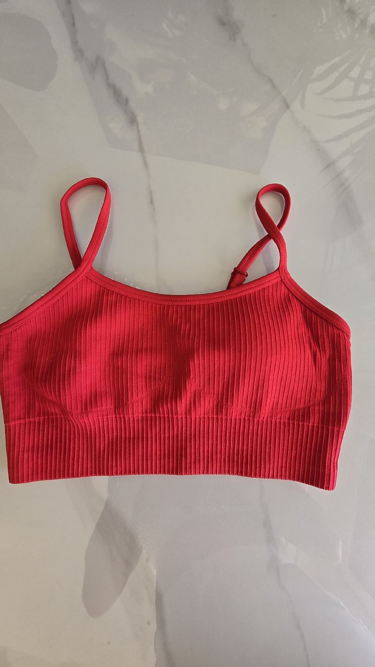 Top: AIM'N SPORT BRA "S" – Nuovo (secondo la descrizione) da Zug venduto da zebbra192