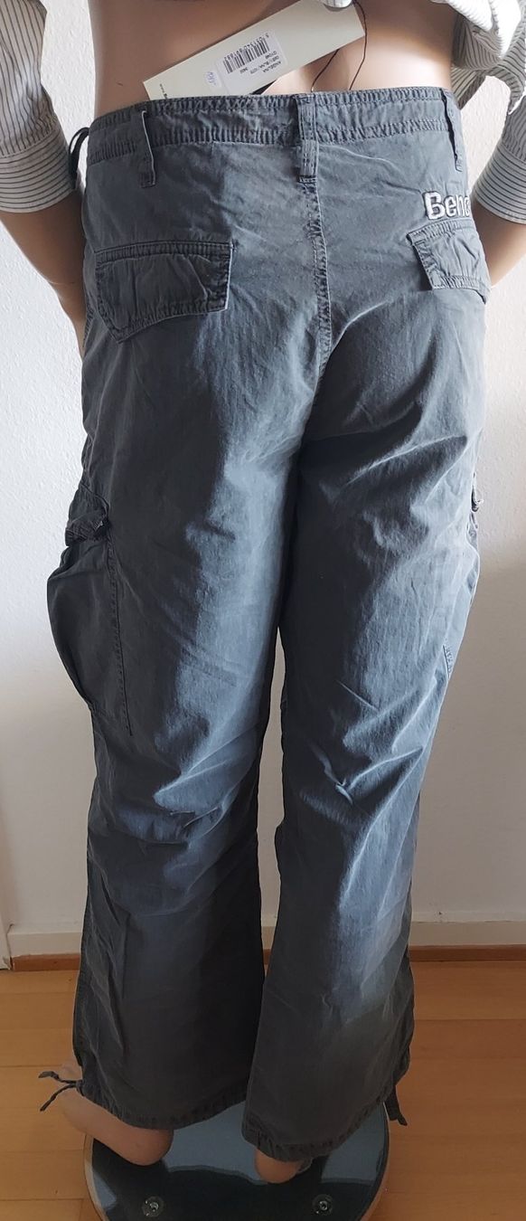 Bench Hosen: Neue Bench Herren Cargo Hose, Gr. 34/32, Grau – Neu und originalverpackt aus Basel von Mazzo84 1