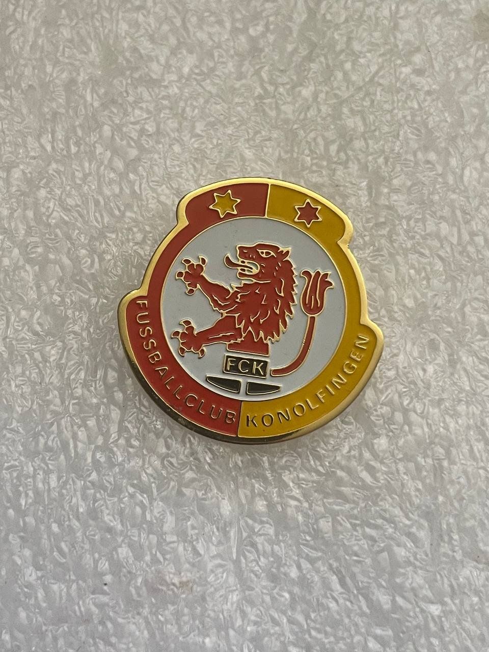 Plaketten & Abzeichen: 171. Pin - FC Konolfingen – Gebraucht aus Luzern von Irek 1