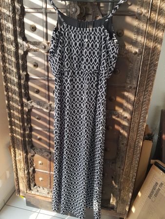 NEUES TRÄGERKLEID VON VERO MODA