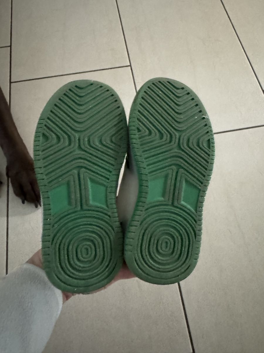 Scarpe per ragazzi: Marvel Schuhe gr. 24 Sohle Leuchtet – Usato da Stetten AG venduto da Dekis-Tradingcards 2