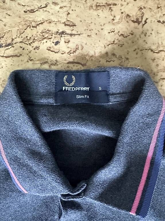 Fred Perry Polo-Shirts: Polo - Fred Perry – Gebraucht aus Hauterive NE von FW7-TECH 1