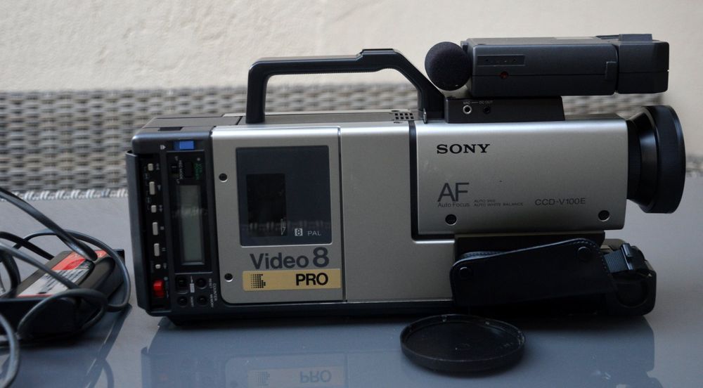 Camcorder Sony CCDV100E Video 8 caméscope Kaufen auf Ricardo