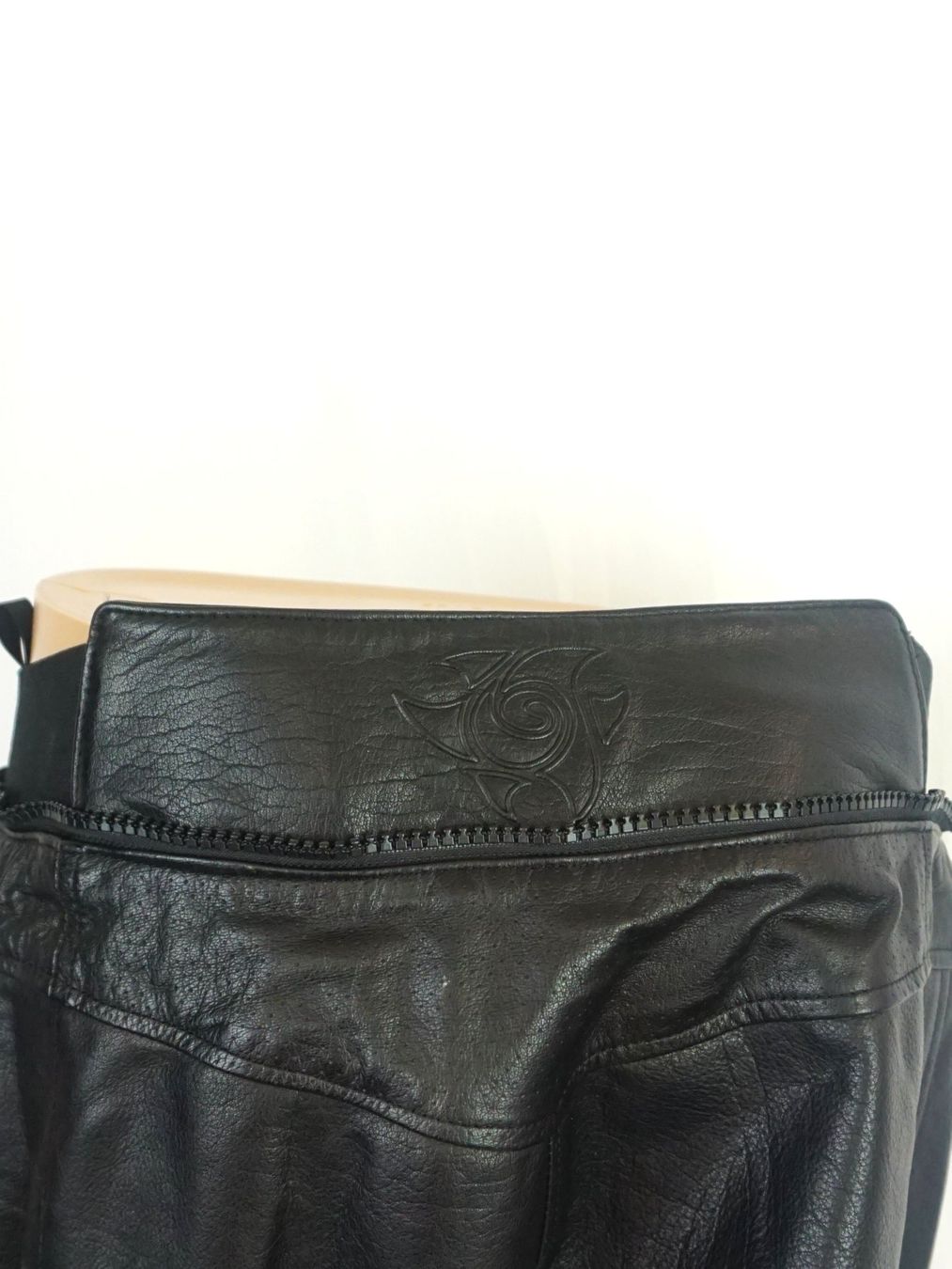 Held Pantaloni: Held Damen Motorradhose Gr.42 – Usato da Pratteln venduto da Restwert_Pratteln 5