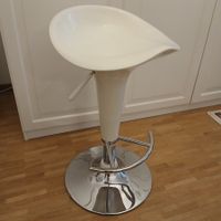 Moderner Barhocker weiss/chrom  höhenverstellbar & drehbar