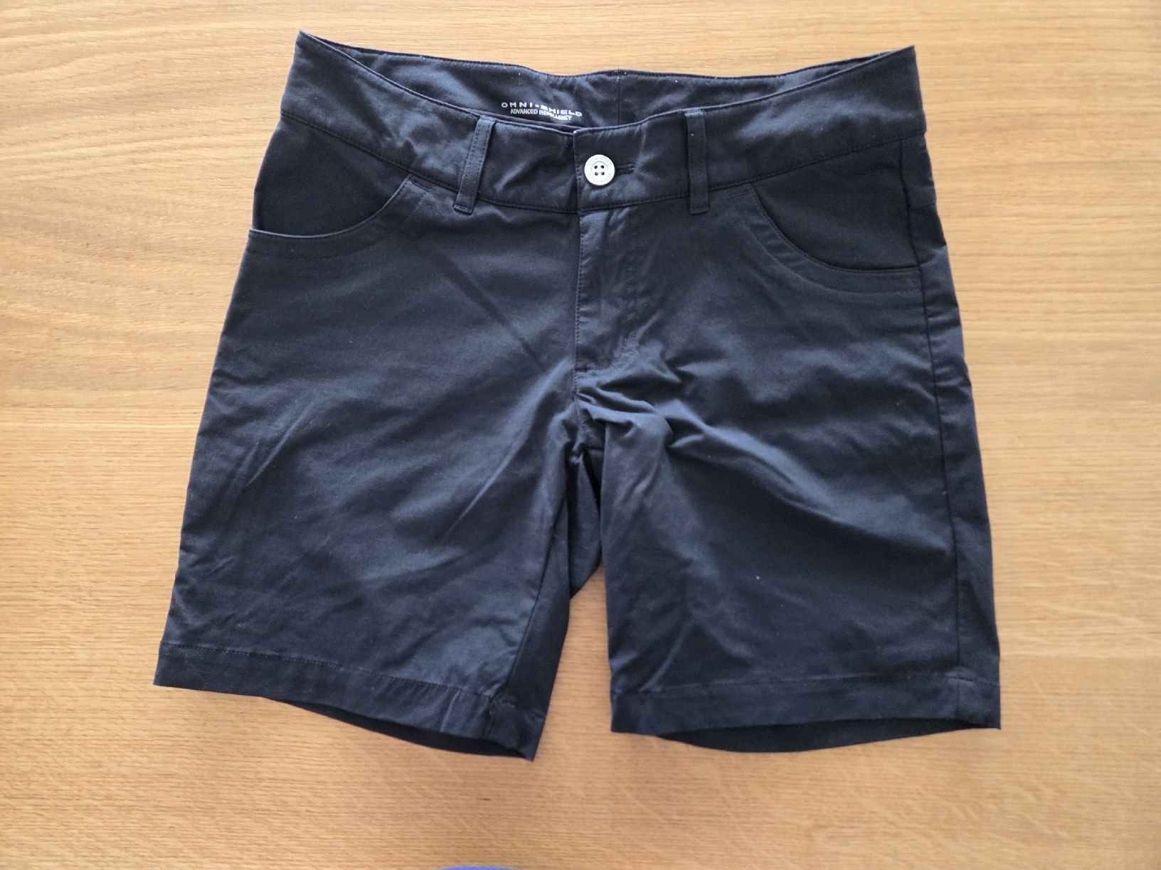 Columbia Pantalons: Columbia Wandershorts schwarz 36 Size 6 – D'occasion à Oberuzwil par Umlobo