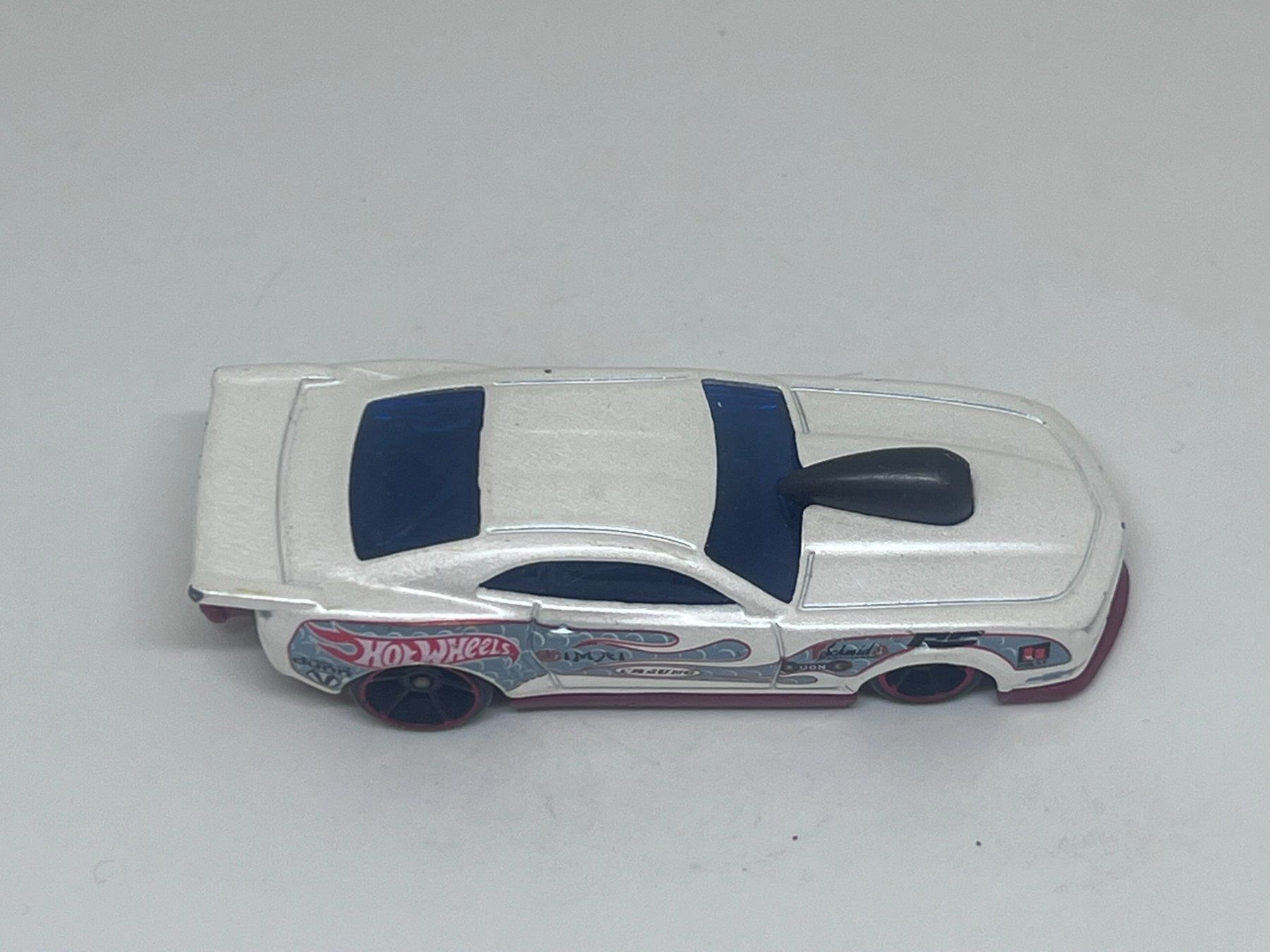 Hot Wheels Modellini d'auto: Hot Wheels '10 Pro Stock Camaro #424 – Usato da Wildegg venduto da LaaBoutique 1