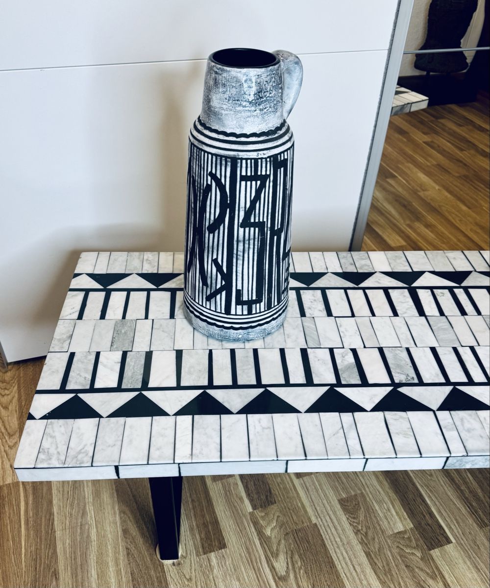 Tavoli: Vintage brutalist marble mosaic couch table – Usato da Zuerich venduto da EMANUELEFEDERICO 1