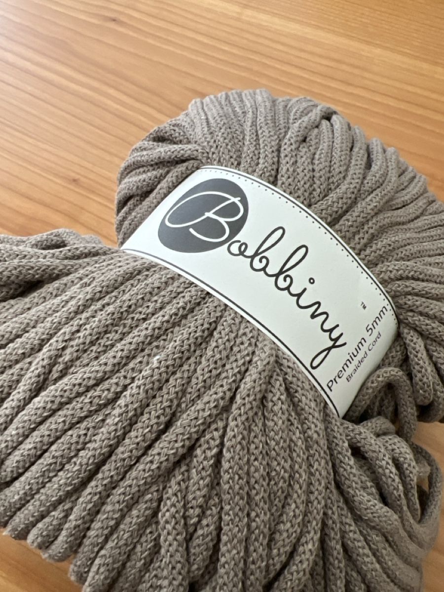 Lana: Bobbiny Garn 5mm > Coffee – Nuovo (secondo la descrizione) da Roggliswil venduto da momisch