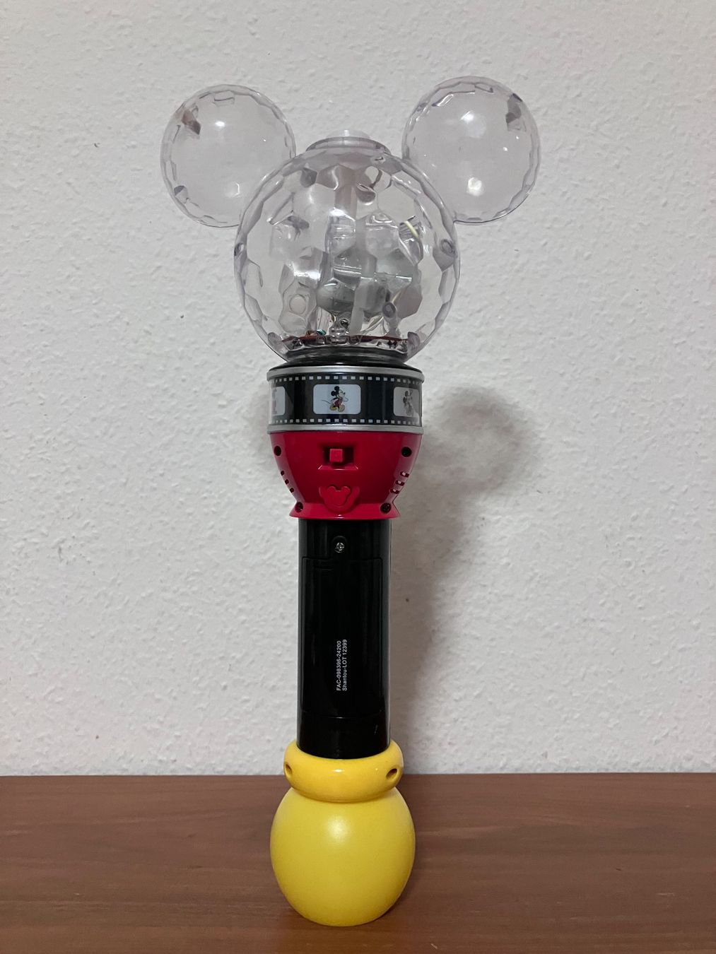 Disney Giocattoli: Mickey-Mouse-Seifenblasenstab ( Disney) – Usato da Adliswil venduto da E.A.M