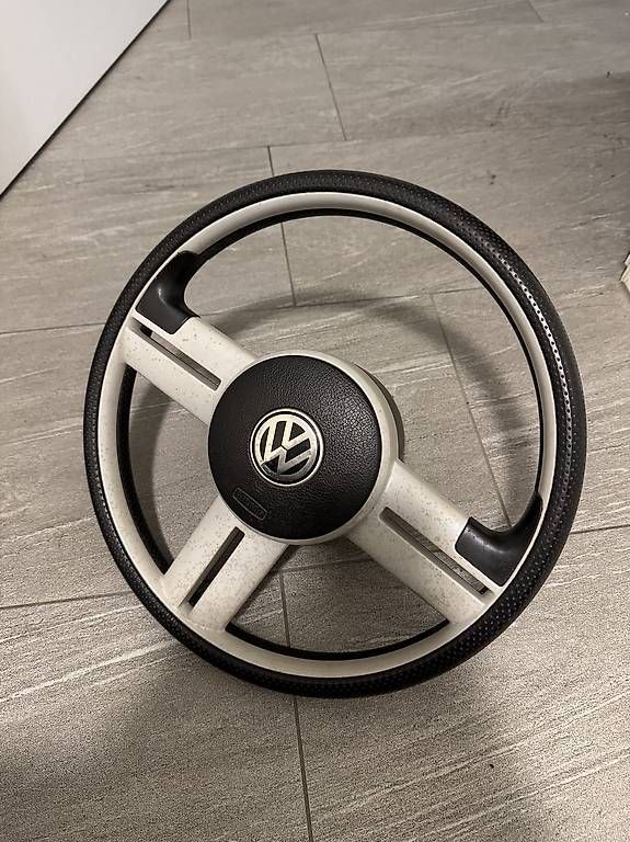 Tutti pezzi di ricambio auto: VW Lupo 3L Lenkrad Magnesium – Usato da Willerzell venduto da ken_8tzy