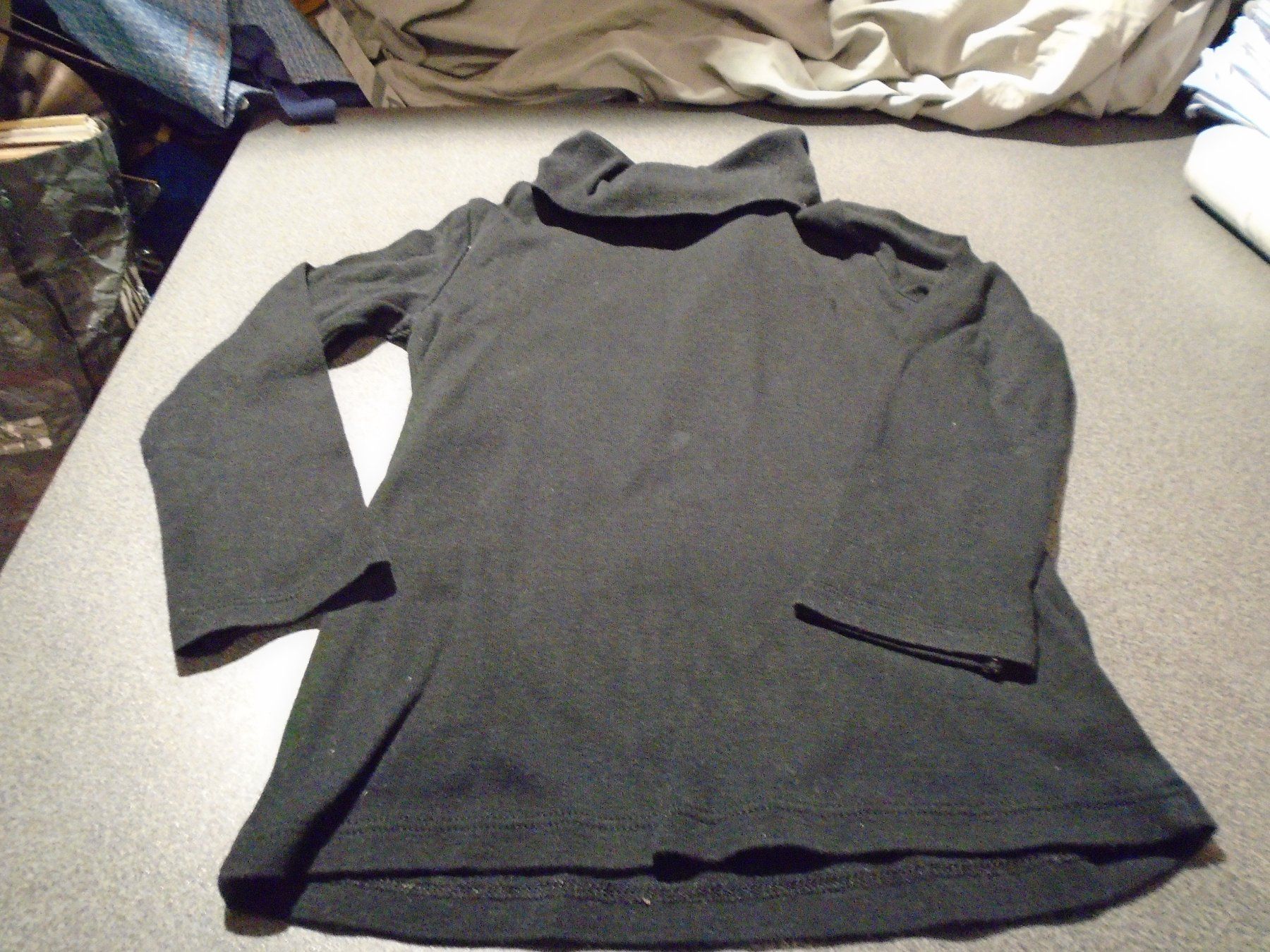 H&M Maglioni & Felpe: Rollkragenpullover Grösse 98/104, H&M, schwarz – Usato da Zürich venduto da abraxas1291