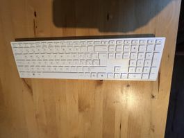 Neue, ungebrauchte, kabellose Tastatur - weiss, Top!