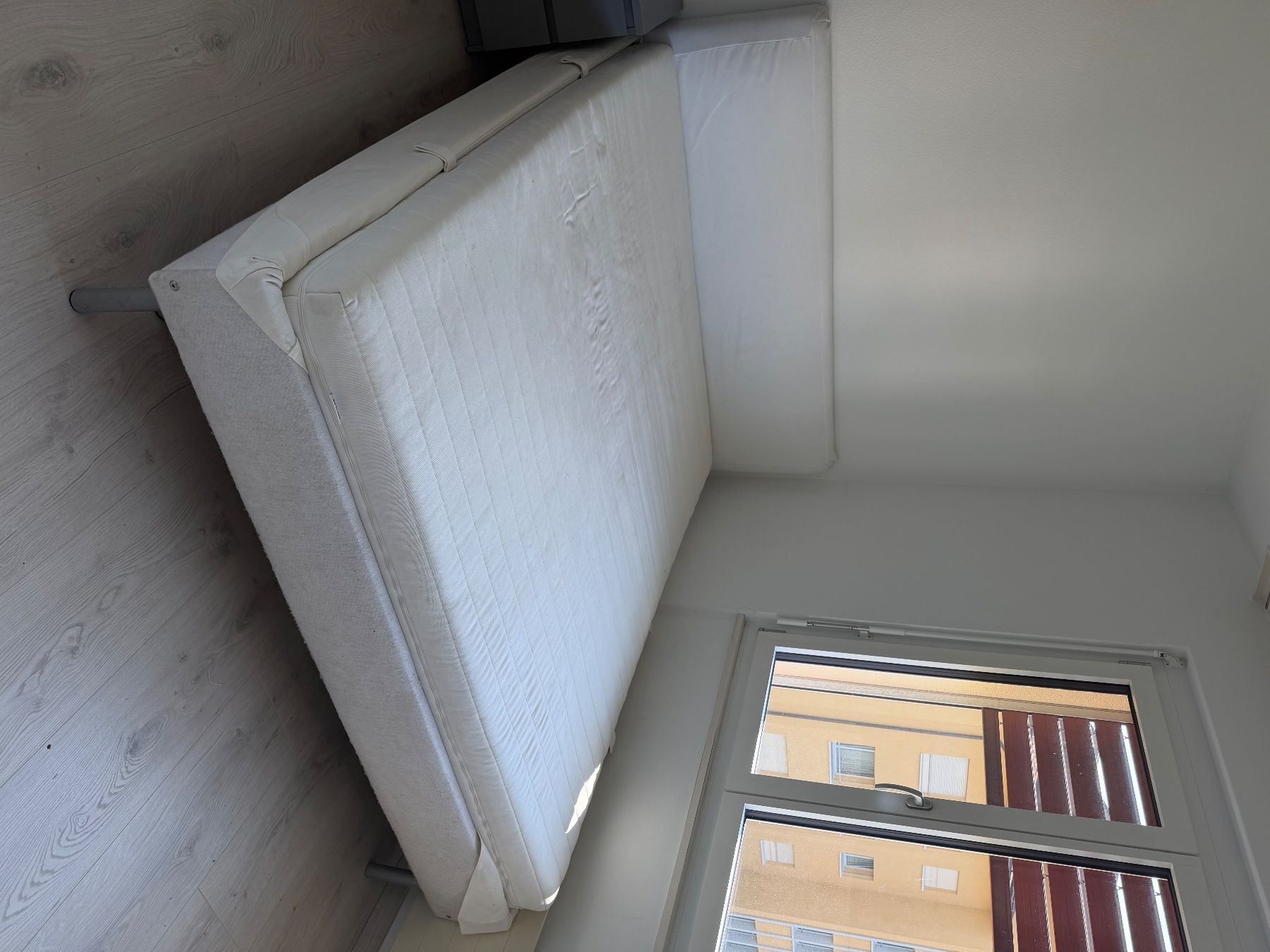Ikea Letti: BETT UND MATRATZE 160x200 GRATIS – Usato da Dübendorf venduto da ame_m57w