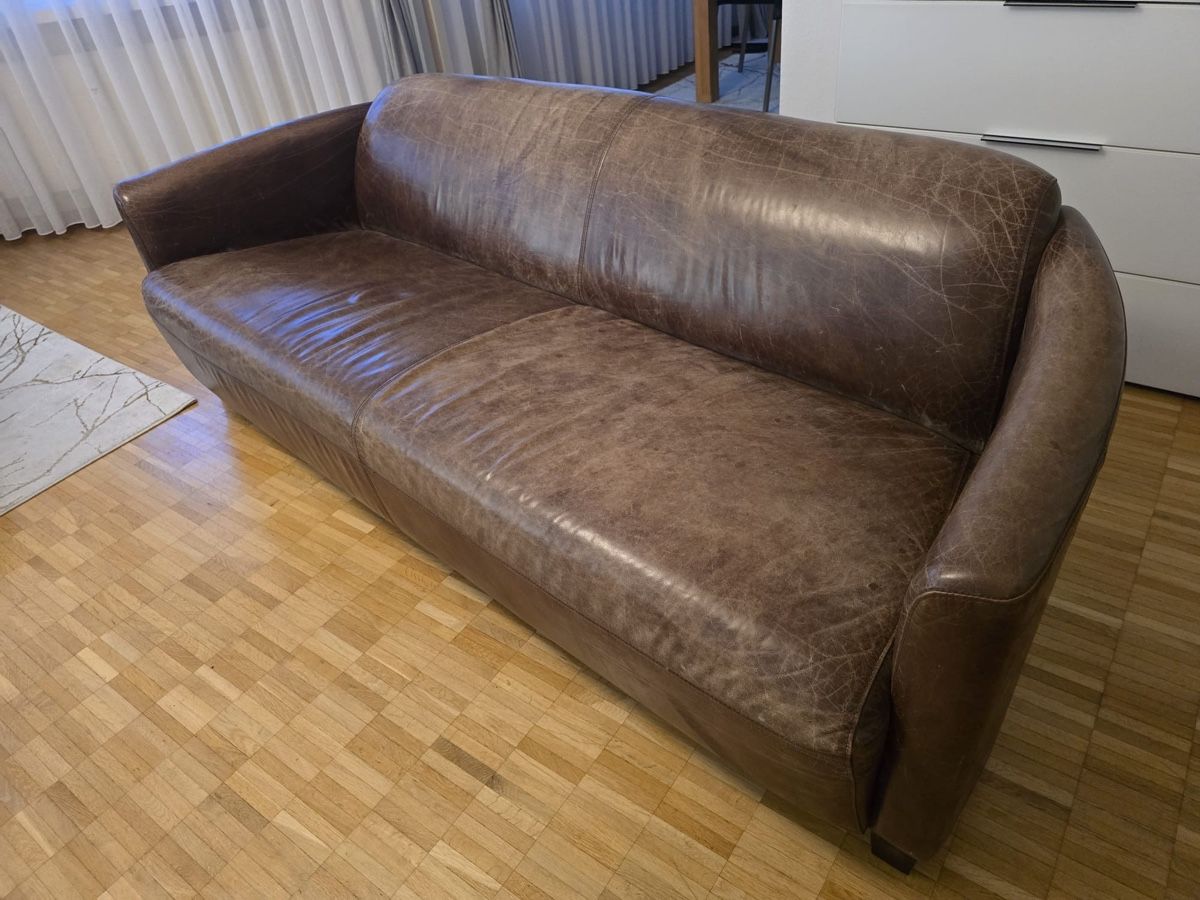 Livique Divani: Ledersofa braun 2.5m Gebrauchter Zustand – Nuovo (secondo la descrizione) da Basel venduto da ref_8ygg 2