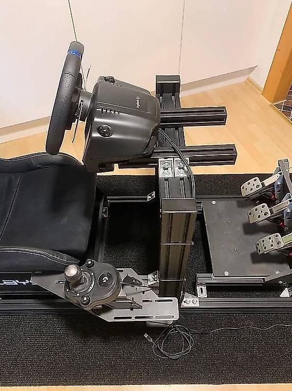 Controller: Rennsimulator mit Logitech G29 und Playseat - einsatzbereit – Usato da Kestenholz venduto da Matame 1