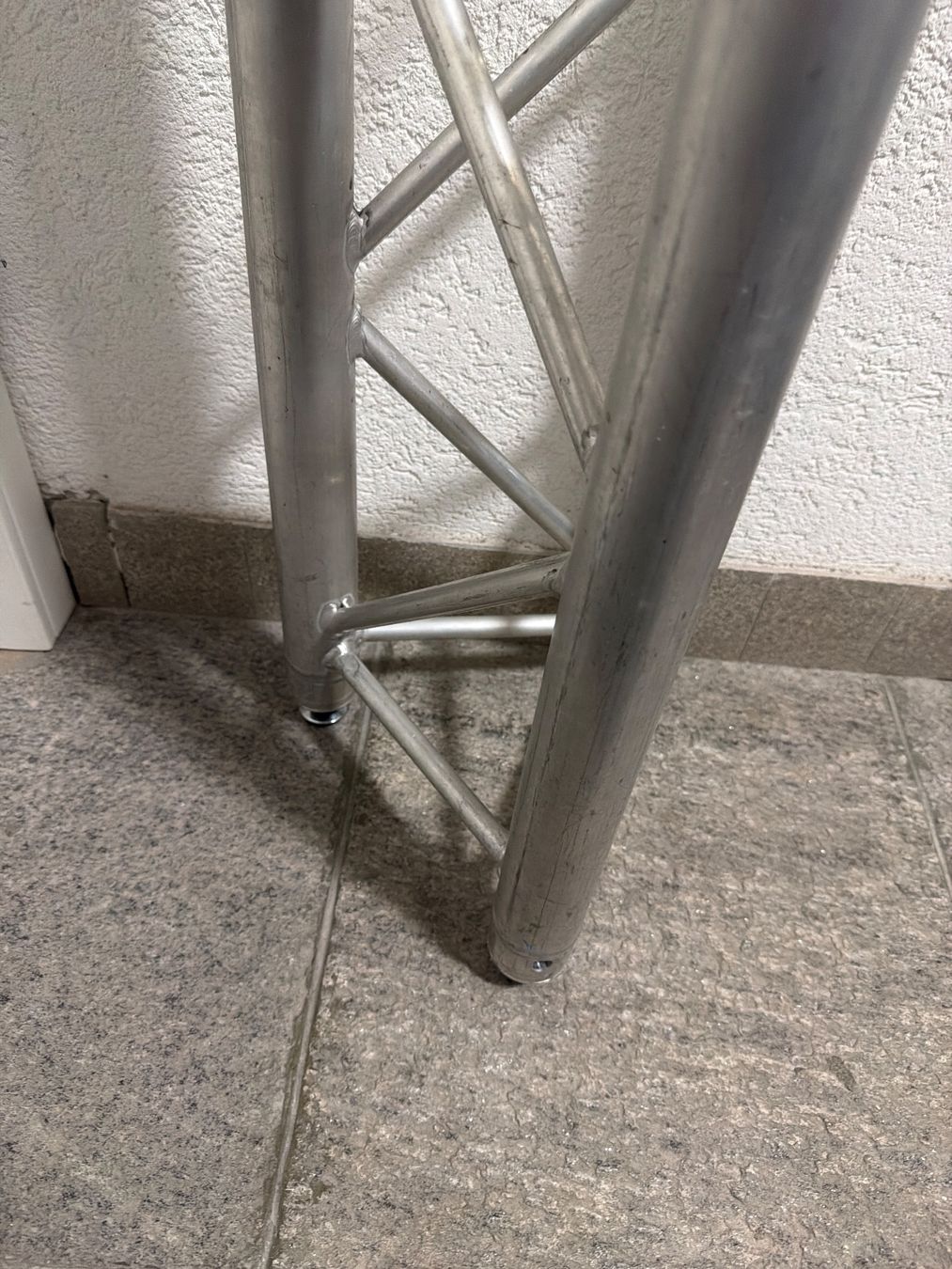 Truss: Alu Traverse ca 2.65 m Dreieckig – Gebraucht aus Gebenstorf von nic_c2zr 3