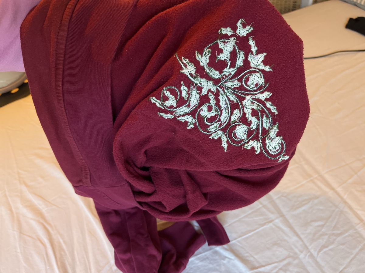 Nike Maglioni & Felpe: nike vintage crewneck – Usato da Luzern venduto da janine_l 2