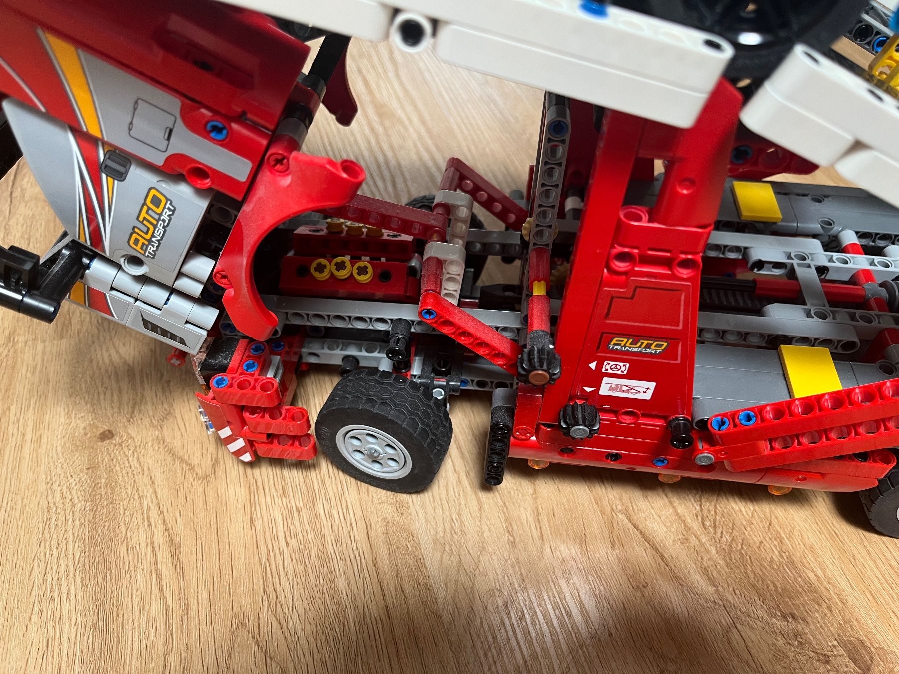 Lego Spielzeuge: Lego Technic Car Transporter – Gebraucht aus Gipf-Oberfrick von Andrea.N01 6
