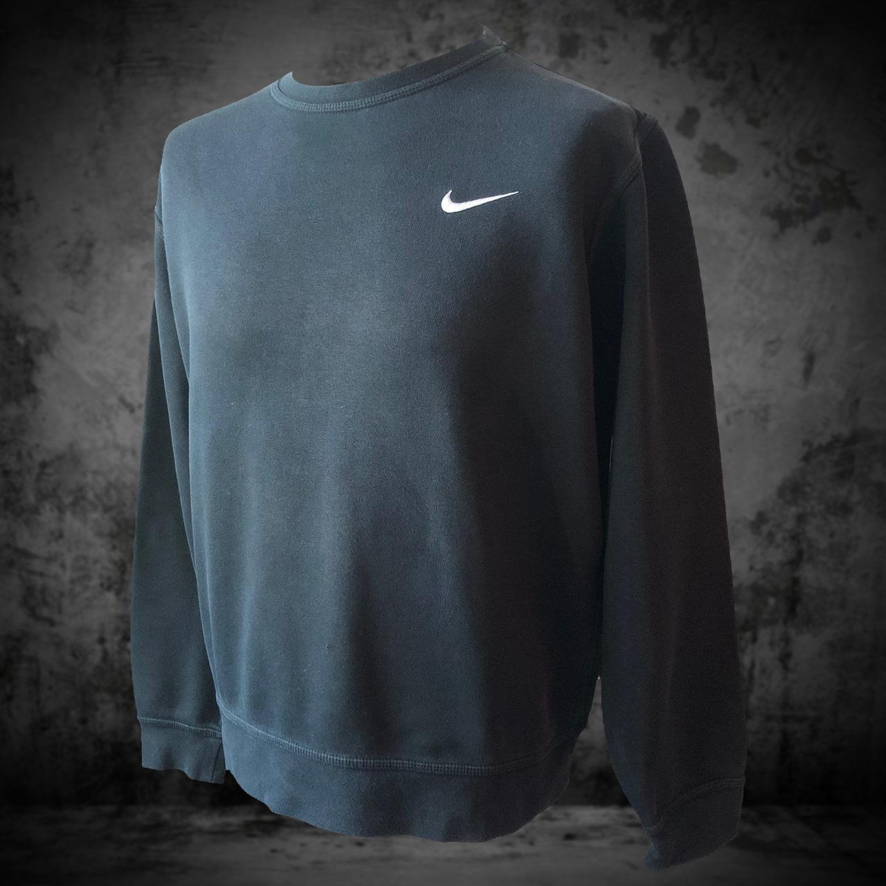 Nike Pullover & Sweatshirts: Pull Nike Black Men M – Gebraucht aus Genève von ang_7j7j