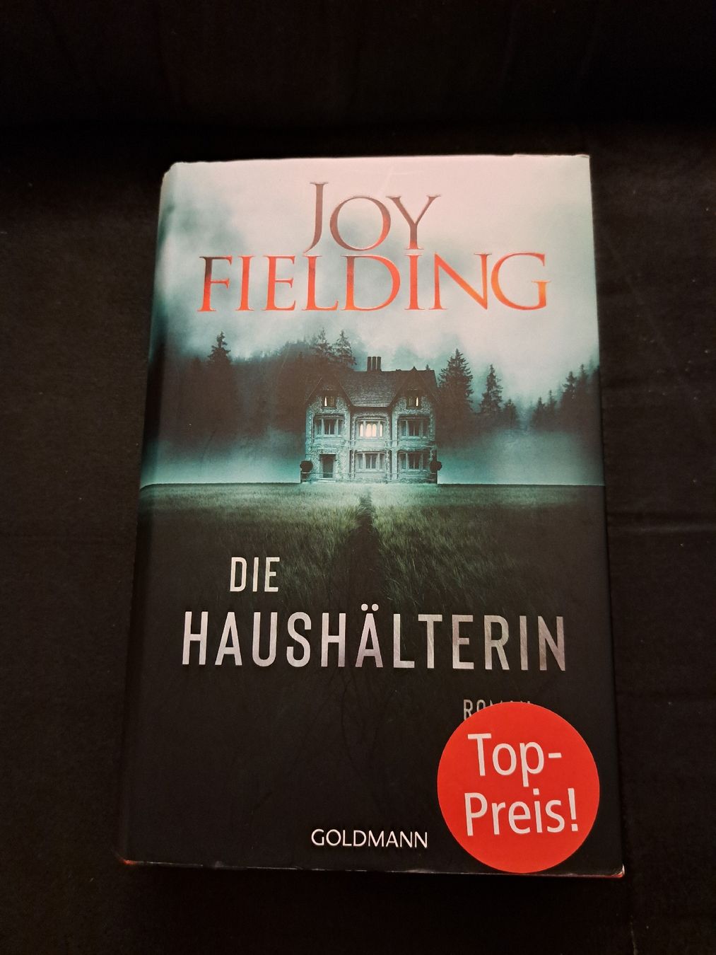 Libri: Joy Fielding Die Haushälterin – Usato da Bellach venduto da TORA4