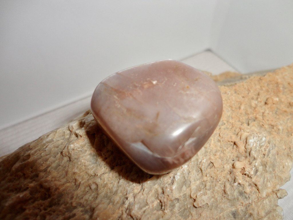 Edelsteine: Mondstein Heilstein/ Handschmeichler – Neu (gemäss Beschreibung) aus Biberist von Steine 1