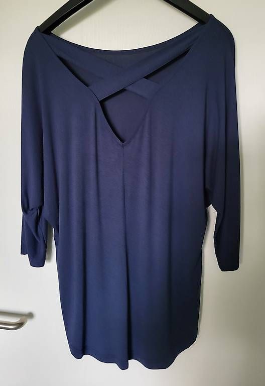 Lotti di vestiti: 3 Shirts – Usato da Lohn SH venduto da Svalmi