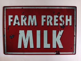 Farm Fresh Milk Blechschild