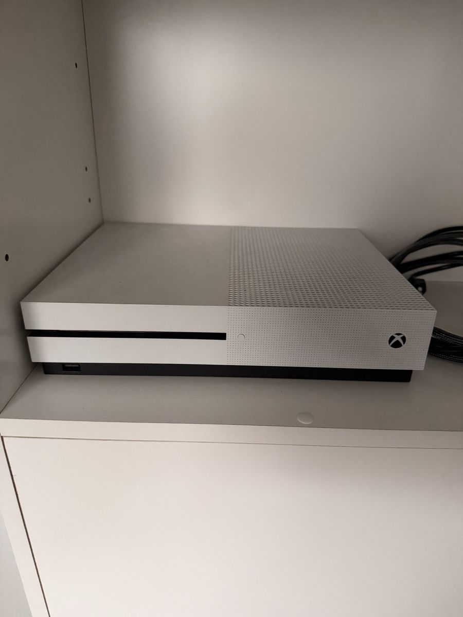 Console: XBox One S Gaming Set – Usato da Untereggen venduto da noe_v7cs 7
