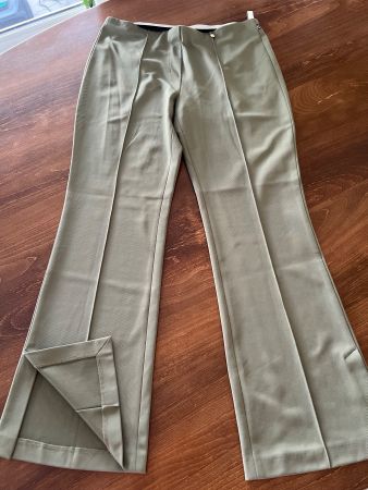 MarcCain- Gr. 6 (42) Damen Hose olivgrün mit Schlitz am Bein