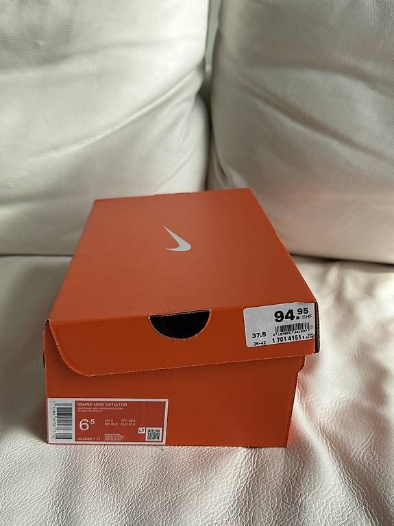 Herrenschuhe: Nike sneakers  – Neu und originalverpackt aus Zürich von mmd_8m8q 1