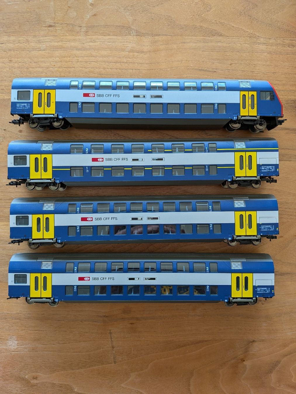 Fleischmann Modellini di ferrovie: Zürcher S-Bahn Wagen  – Usato da Rebstein venduto da Sstuderus
