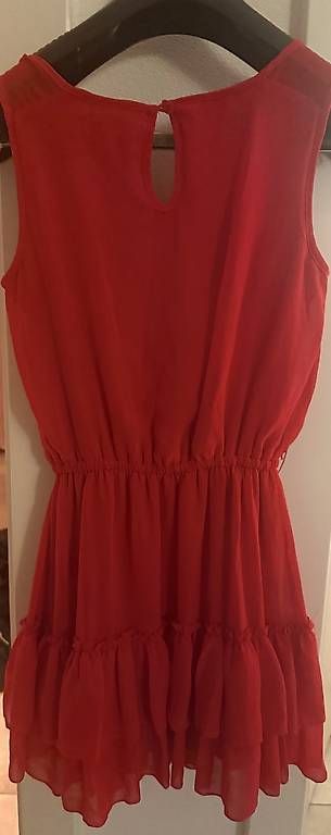 Bershka Robes: Rotes Kleid von Bershka – D'occasion à Zürich par ama_j5cz 1