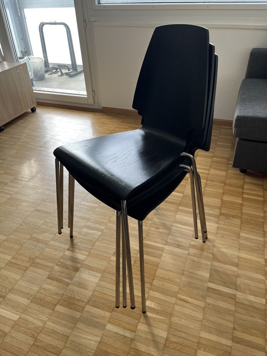 Ikea Sedie: Ikea Vilmar-Stühle schwarz 4er-Set  – Usato da Allschwil venduto da MaloseS08 1