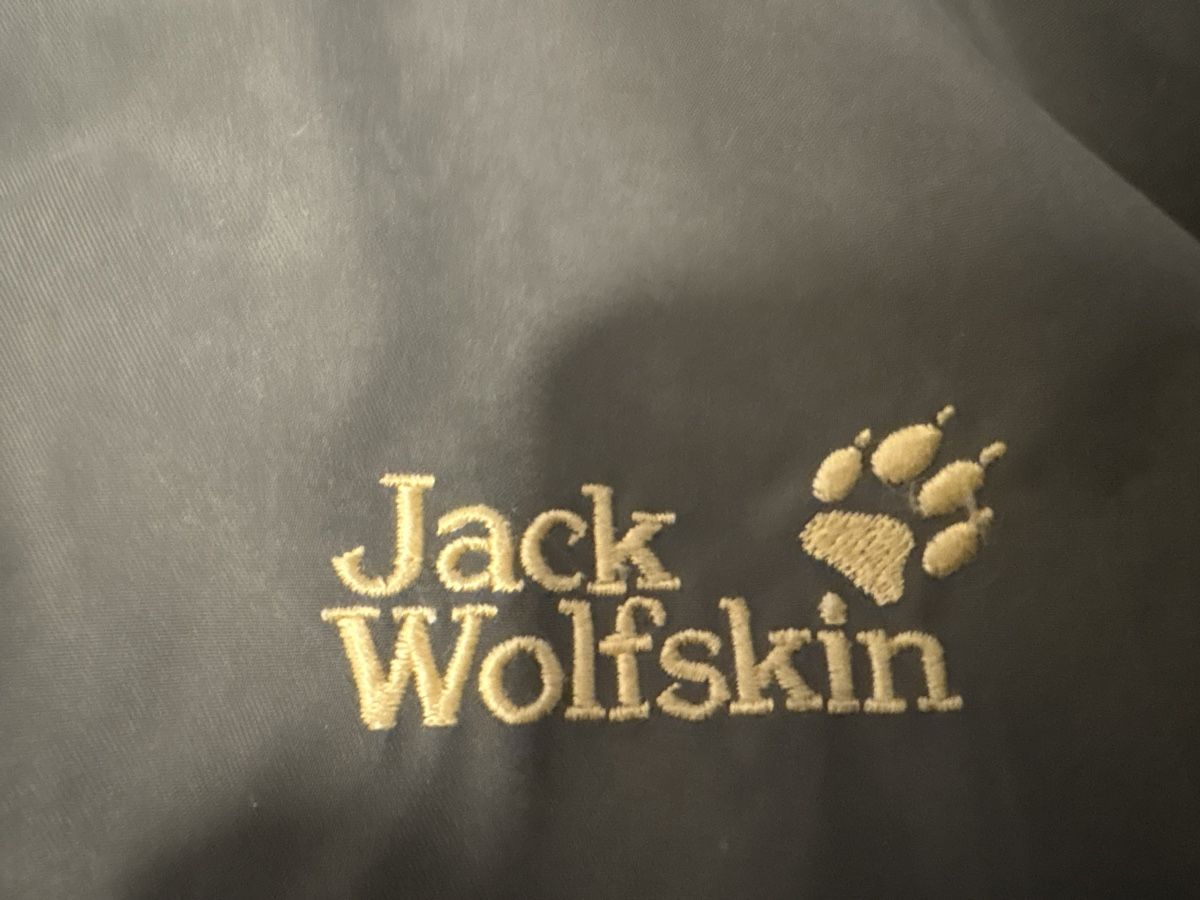 Jack Wolfskin Giacche & Cappotti: Jack Wolfskin Regenjacke Gr. 128 – Usato da Birmensdorf ZH venduto da Duraj 1