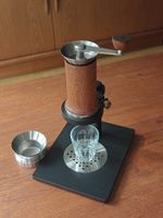Aram Espresso Maker mit Stahlständer – sehr guter Zustand
