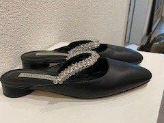Scarpe da donna: Mules mit Perlen Riemchen Schwarz mit Rund Absätzen – Usato da Zürich venduto da esk_6ymz 2