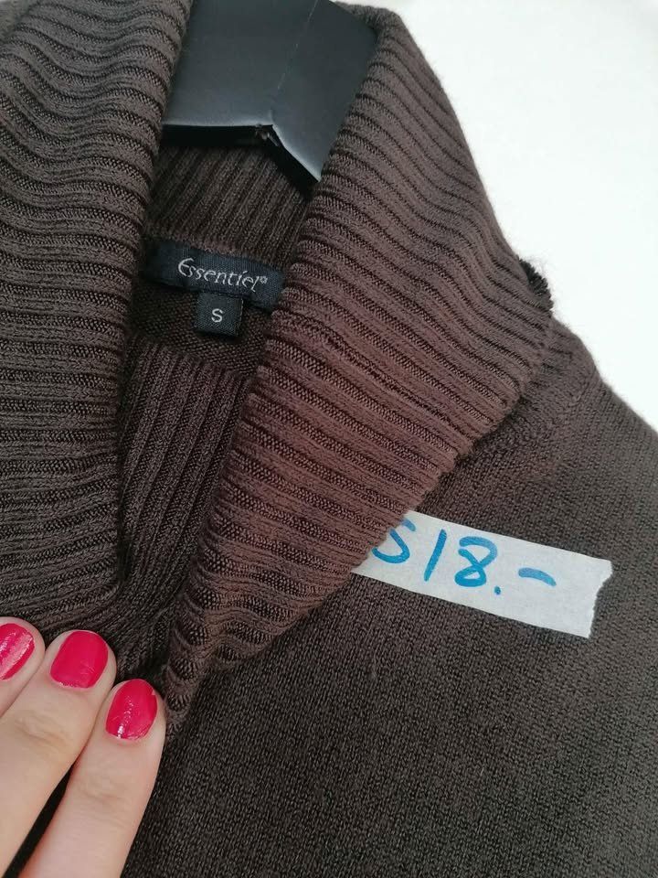 Maglioni & Felpe: Brauner Pulli / Pullover mit Rollkragen Gr. S – Usato da Nänikon venduto da Manta87 2