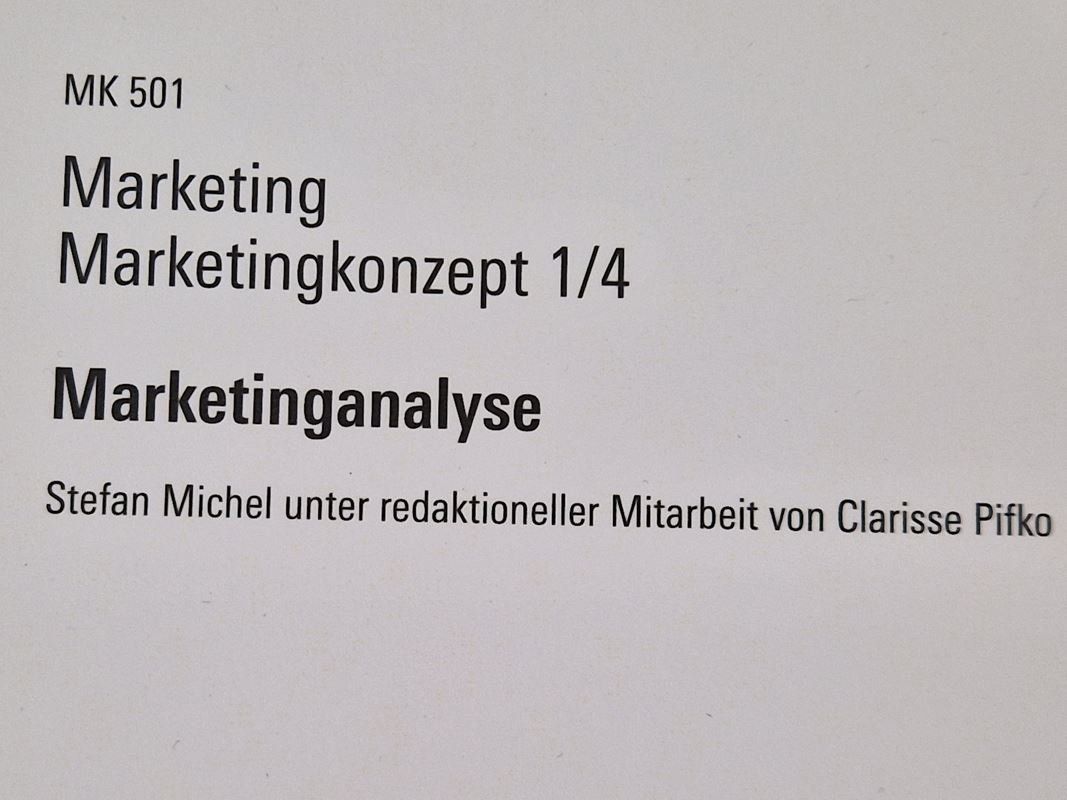 Libri: Kursprogramm Marketingkonzept 4/4 Bücher – Usato da Muhen venduto da Restwert_Muhen 1