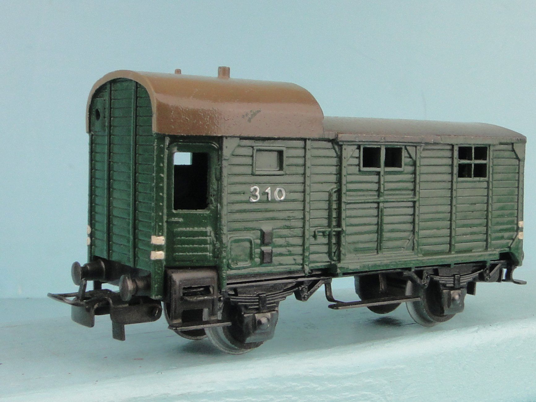 Märklin Modellini di ferrovie: Märklin 310 2 - Achser Gepäckwagen – Nuovo (secondo la descrizione) da Bülach venduto da cann11