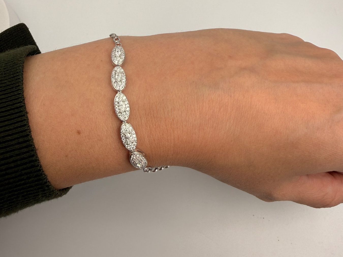 Armbänder & -reifen: Bracelet Silber 925 Zirkonia – Neu und originalverpackt aus Zug von gold.schmuck 1