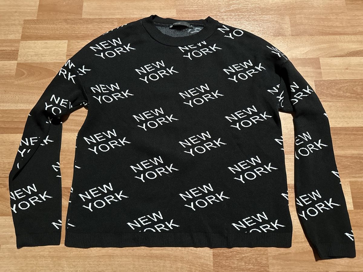 Only Maglioni & Felpe: Only Pullover, Gr. M, schwarz "New York" Muster – Usato da St.Gallen venduto da maierm01
