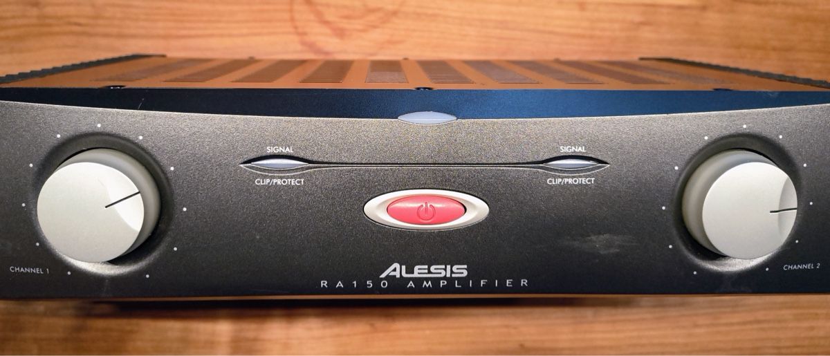 Alesis Amplificatori: Alesis RA-150 Amplifier – Usato da Unterägeri venduto da Vivi55vivi 2